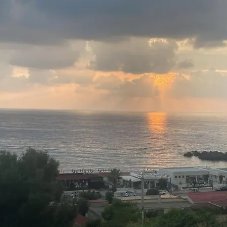 Unobstructed Marvelous Front Row Sea View Scalea