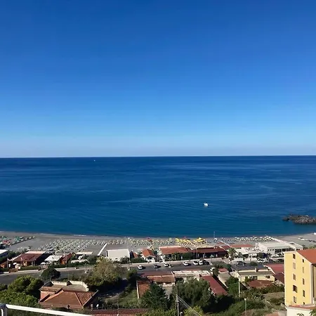 Unobstructed Marvelous Front Row Sea View